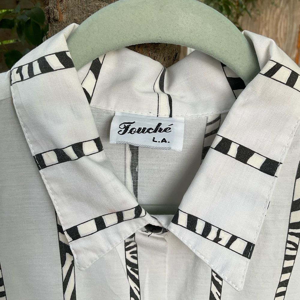 Vintage Oversized Zebra Button Down Shirt Size Large - Picture 8 of 13